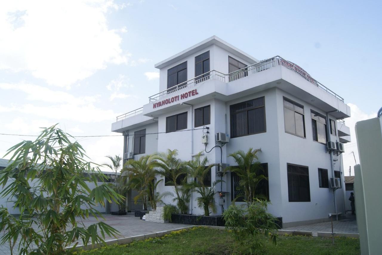 B10 Airport Lodge Νταρ ες Σαλάμ Εξωτερικό φωτογραφία